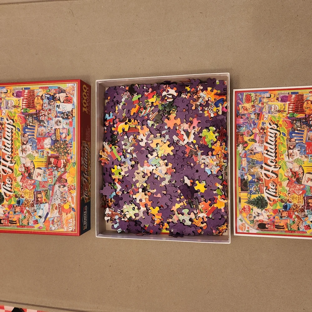 White Mountain 'The Holidays' Jigsaw Puzzle - 1000 Pieces - Picture 4 of 6